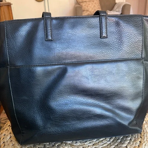 Matt & Nat Sleek Black Leather Tote - Picture 5 of 5
